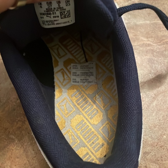 EUC Puma sneakers - Picture 6 of 11